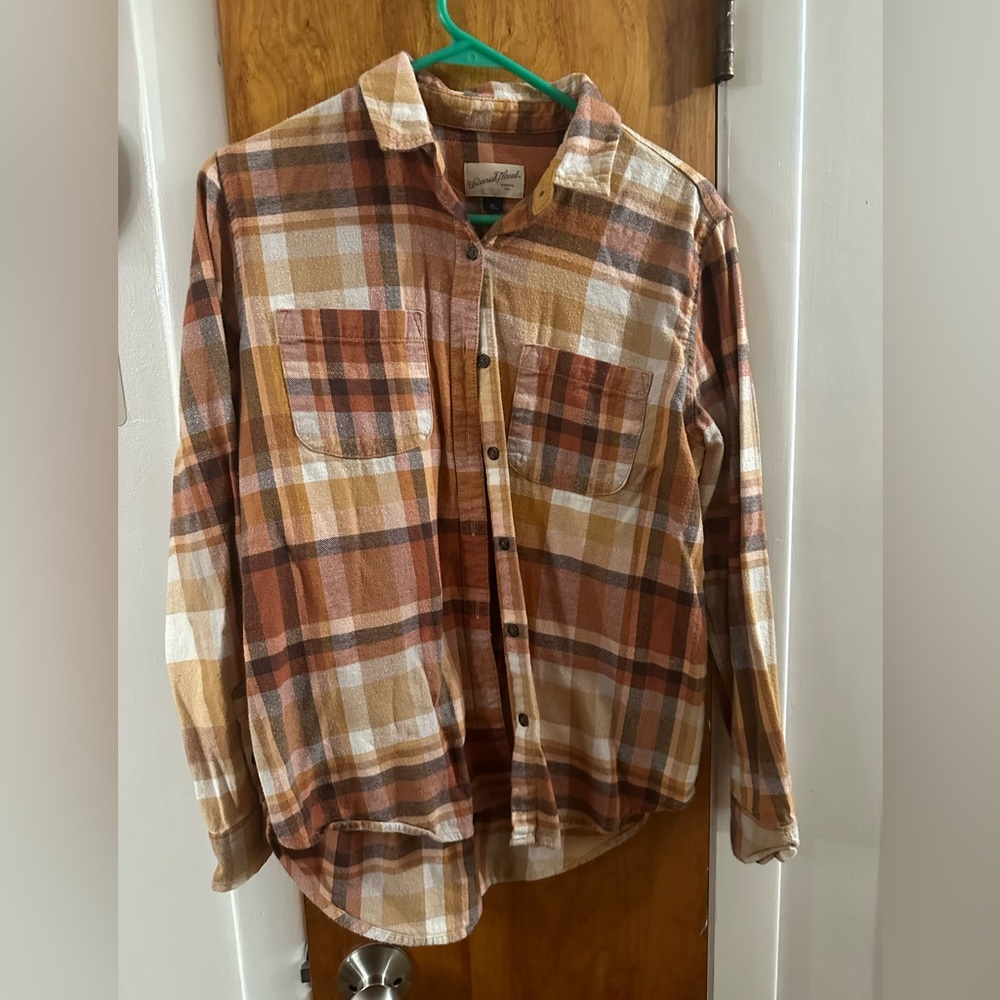 XS women's flannel, Target, Universal Threads.  Worn few times, in great shape